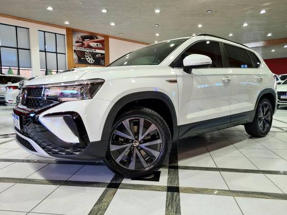 VOLKSWAGEN TAOS 1.4 250 TSI TOTAL FLEX COMFORTLINE AUTOMÁTICO